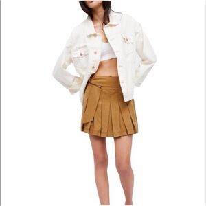 Free People Pleated Tan (Moss) High Waisted Mini Skirt with Attached Belt Size 2